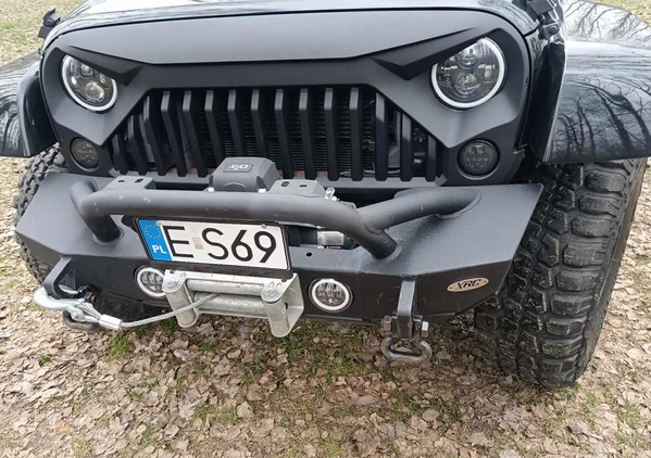 Jeep Wrangler cena 135000 przebieg: 78600, rok produkcji 2013 z Zgierz małe 211